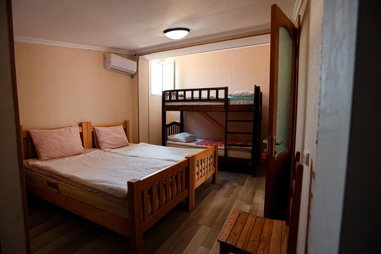 Guesthouse Gua Kʼutʼaisi Exterior foto