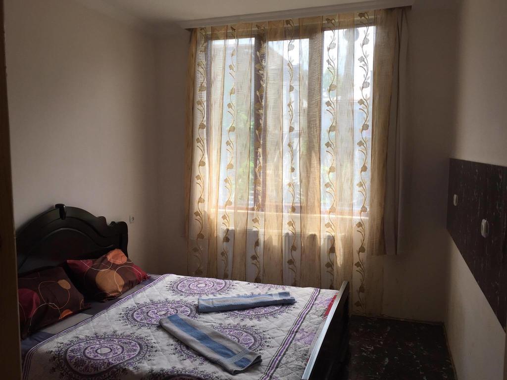 Guesthouse Gua Kʼutʼaisi Quarto foto